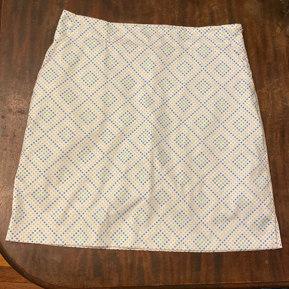 Ladies skort size 6